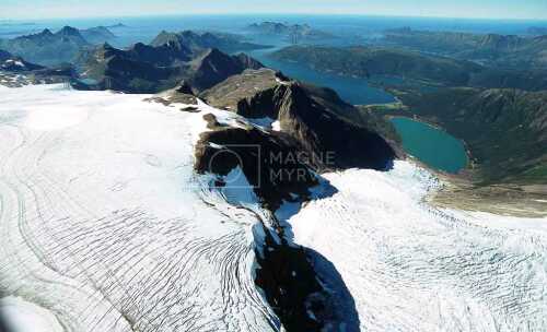 flyfoto av Nord-norge, nordland, helgeland, salten, meløy, svartisen