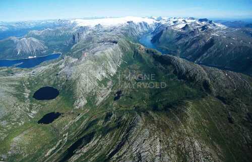 flyfoto av Nord-norge, nordland, helgeland, salten, meløy, svartisen