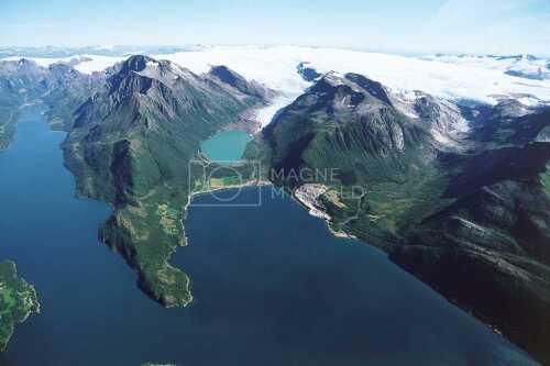 flyfoto av Nord-norge, nordland, helgeland, salten, meløy, svartisen