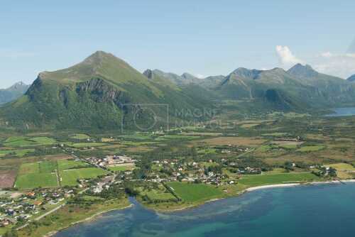 flyfoto av helgeland, salten, meløy, reipå