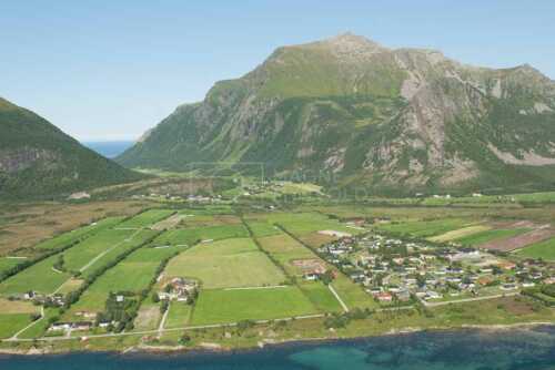flyfoto av helgeland, salten, meløy, reipå