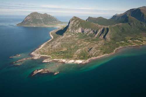 flyfoto av helgeland, salten, meløy, hornneset