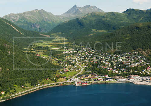 flyfoto av: helgeland, salten, meløy, ørnes