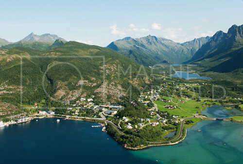 flyfoto av: helgeland, salten, meløy, ørnes