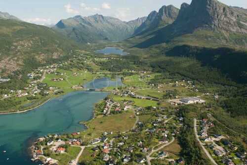 flyfoto av helgeland, salten, meløy,ørnes