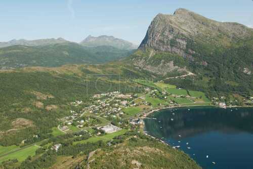 flyfoto av helgeland, salten, meløy, neverdal