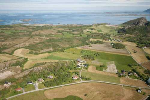 flyfoto av helgeland, salten, meløy, meløya