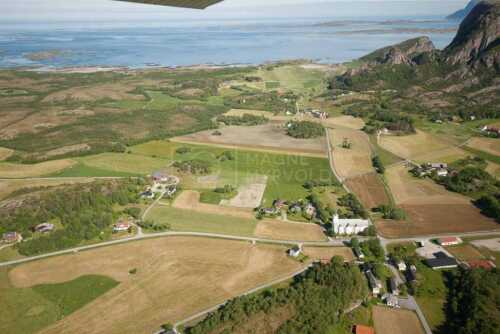 flyfoto av helgeland, salten, meløy, meløya