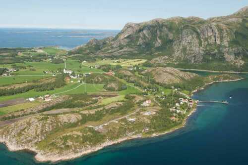 flyfoto av nordland, helgeland, salten, meløy meløya