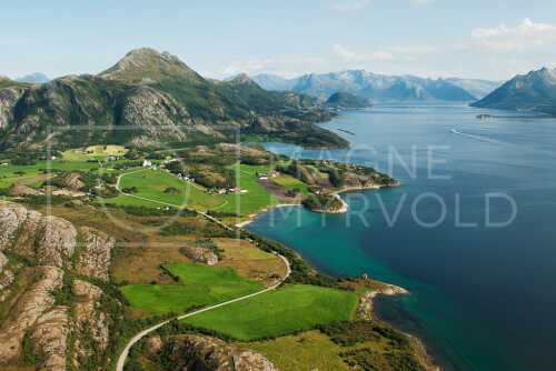 flyfoto av helgeland, salten, meløy, meløya