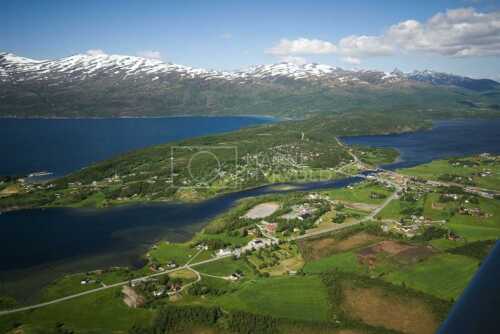 flyfoto av nordland, salten, fauske, valnesfjord