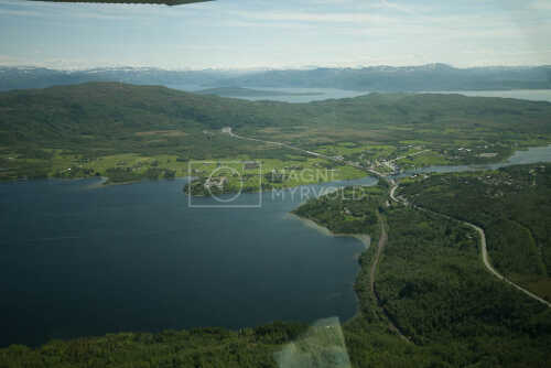 flyfoto av nordland, salten, fauske, valnesfjord