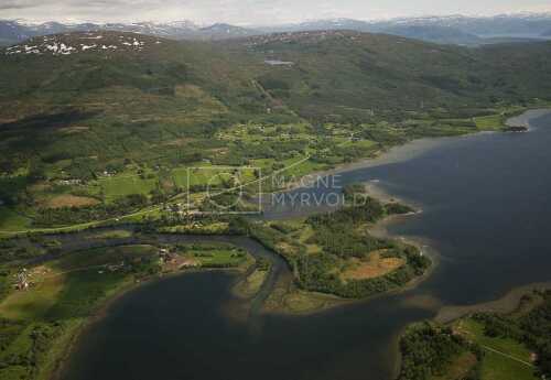 flyfoto av nordland, salten, fauske, valnesfjord