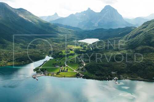 flyfoto fra helgeland, salten, meløy, vassdalsvik