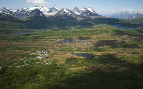 flyfoto av nordland, salten, fauske, valnesfjord, østerkløft