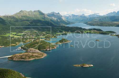 flyfoto fra helgeland, salten, meløy, engavågen