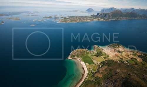 flyfoto fra helgeland, salten, meløy, engavågen
