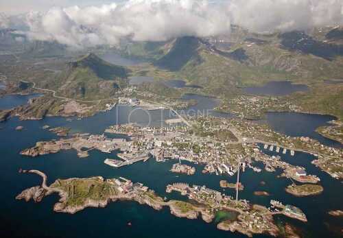 flyfoto av nord-norge, nordland, lofoten, fiske, svolvær