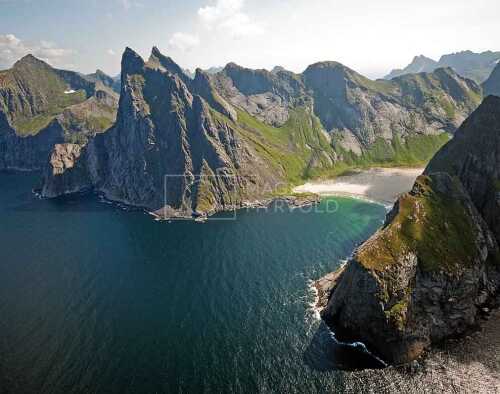 flyfoto av nord-norge, nordland, lofoten, yttersia